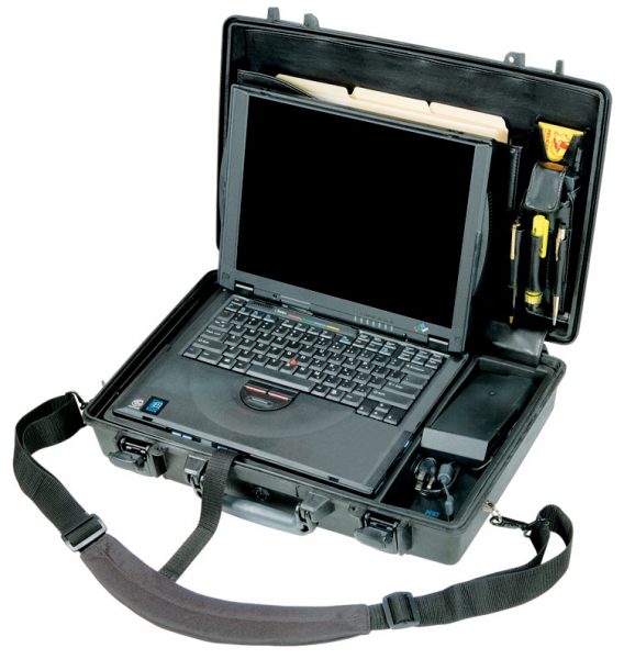 pelican 1490CC1 Protector Laptop Case